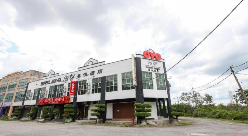 Oyo 89539 Hotel Siswa Kampar Exterior foto